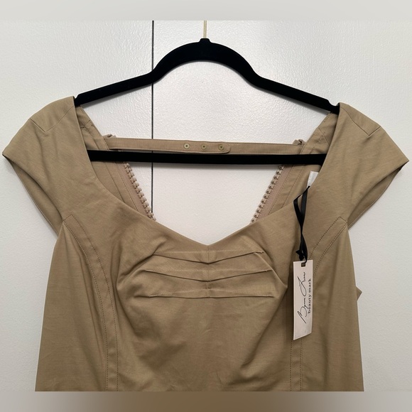 NEW BYRON LARS zipback cap sleeve dress in color dune - Picture 4 of 8